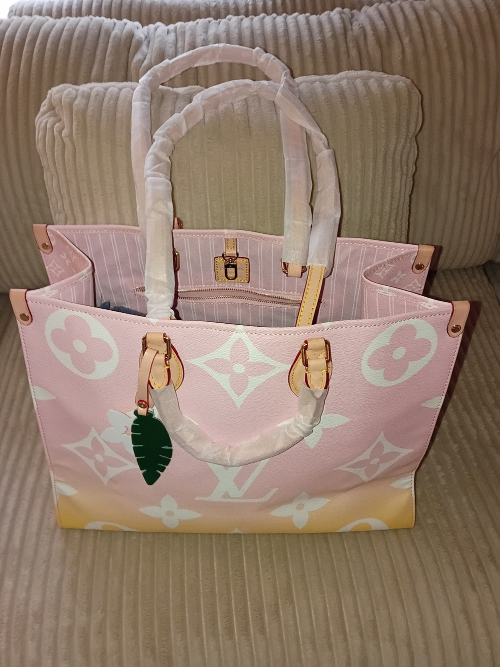 Louis Vuitton Pink & Yellow Ombre Monogram Canvas Tote - Picture 3 of 4